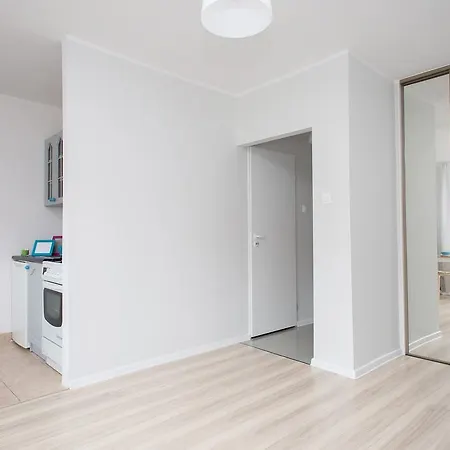 Apartment The Turquoise Studio Zelazna