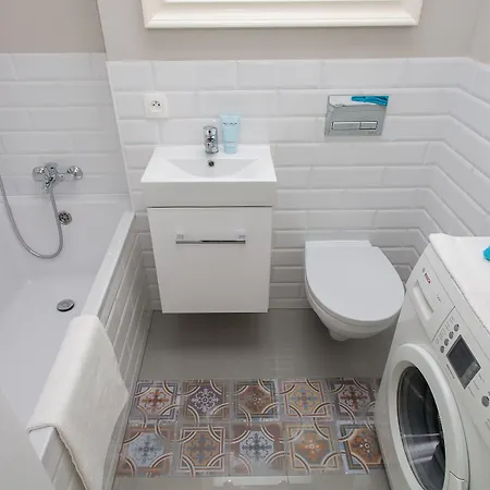 Apartment The Turquoise Studio Zelazna